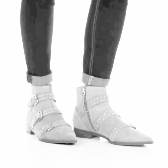 Edgy Chic Nine West Pointy Toe Studded Booties - Picture 6 of 8